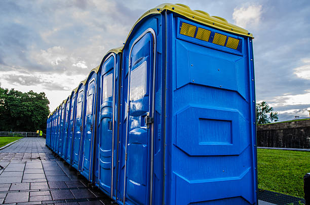Porta potty delivery and setup in Northridge, OH